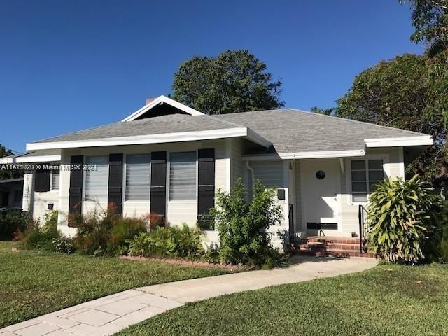 For Rent: $4,900 (3 beds, 2 baths, 2226 Square Feet)