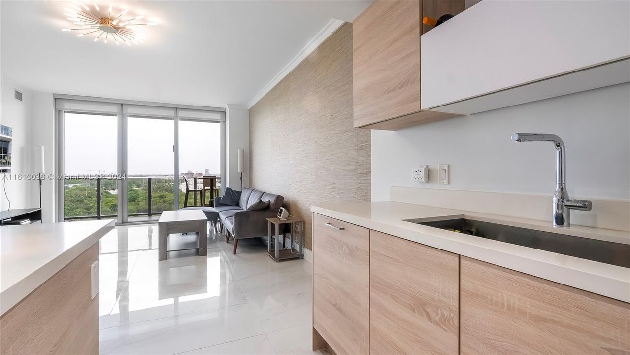 En Venta: $684,999 (2 camas, 2 baños, 1108 Pies cuadrados)