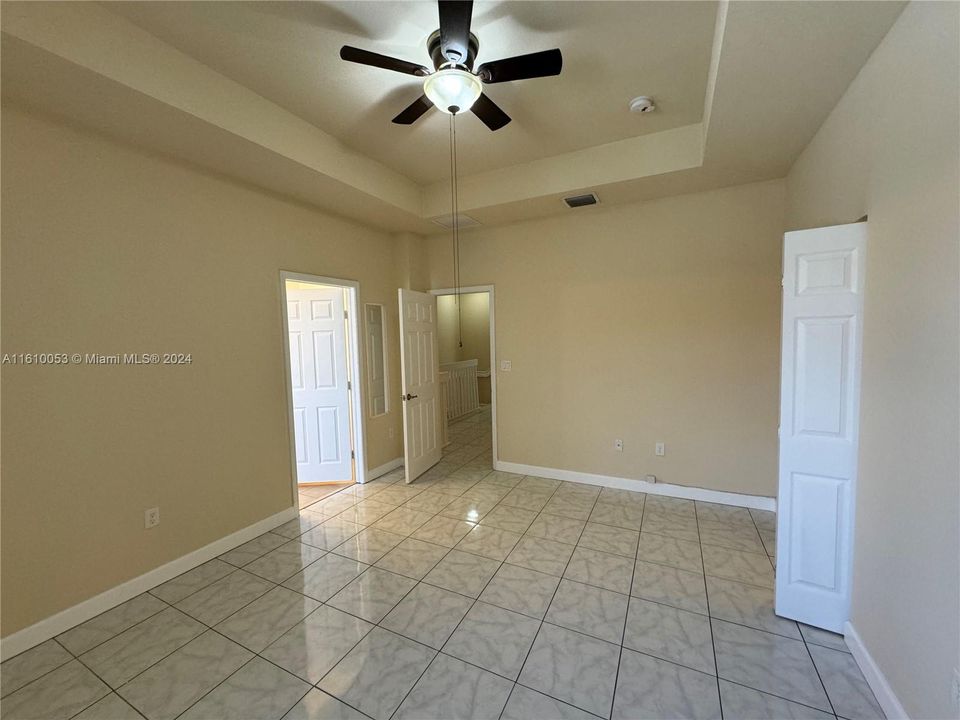 For Rent: $3,800 (3 beds, 2 baths, 1592 Square Feet)