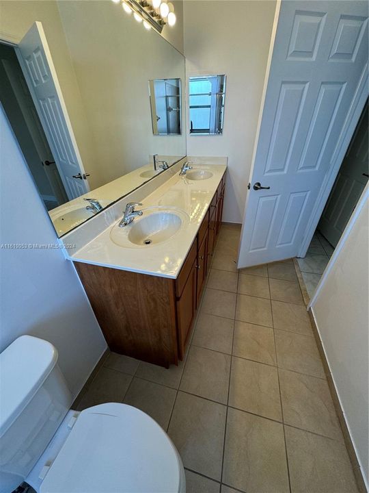 For Rent: $3,800 (3 beds, 2 baths, 1592 Square Feet)