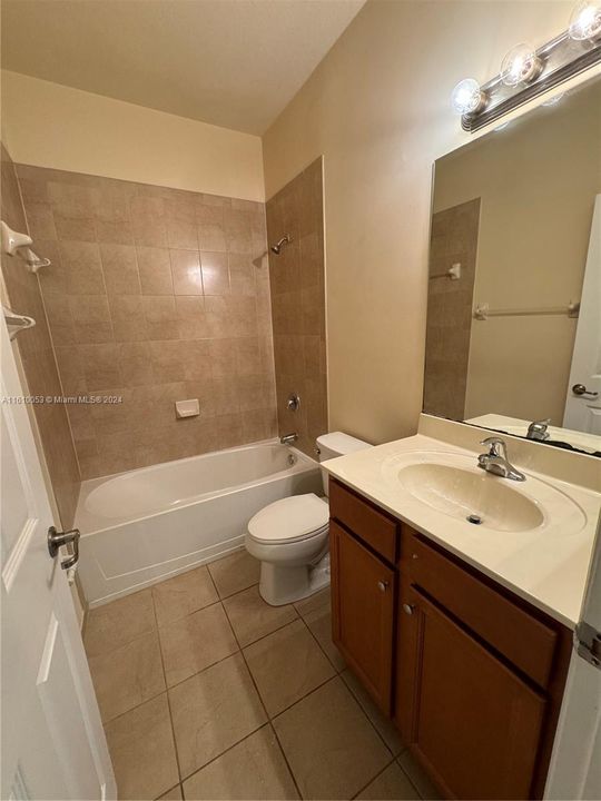 For Rent: $3,800 (3 beds, 2 baths, 1592 Square Feet)