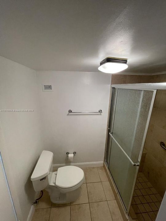 2nd bathroom