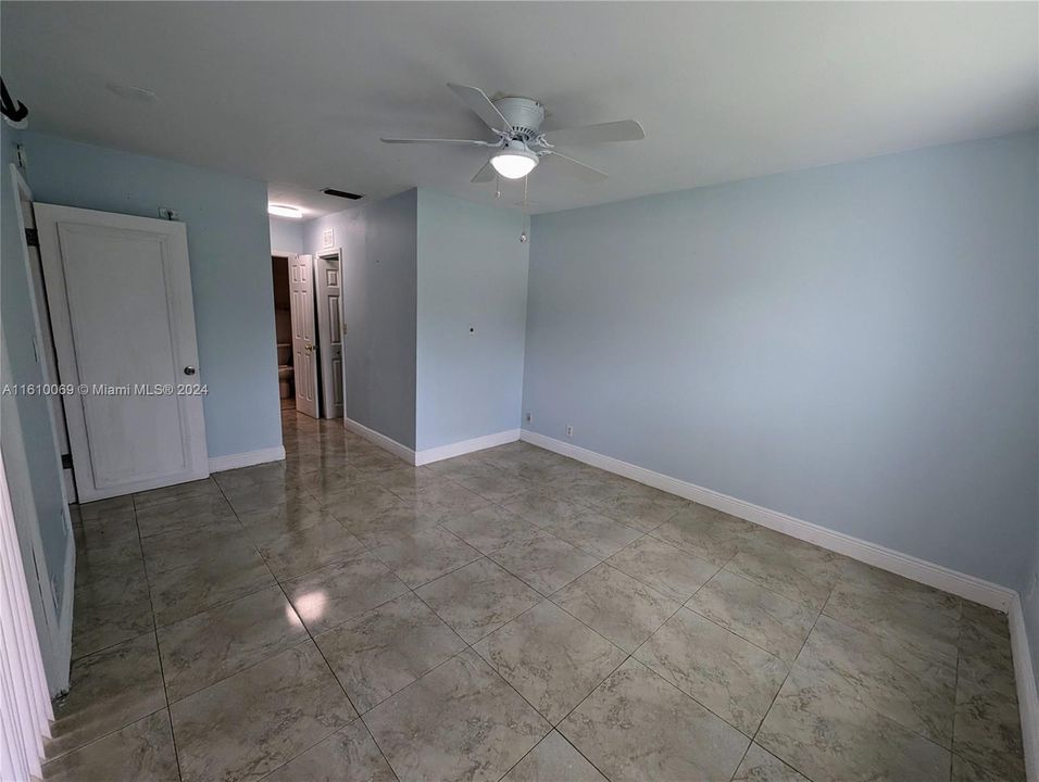 For Rent: $2,800 (2 beds, 2 baths, 1152 Square Feet)