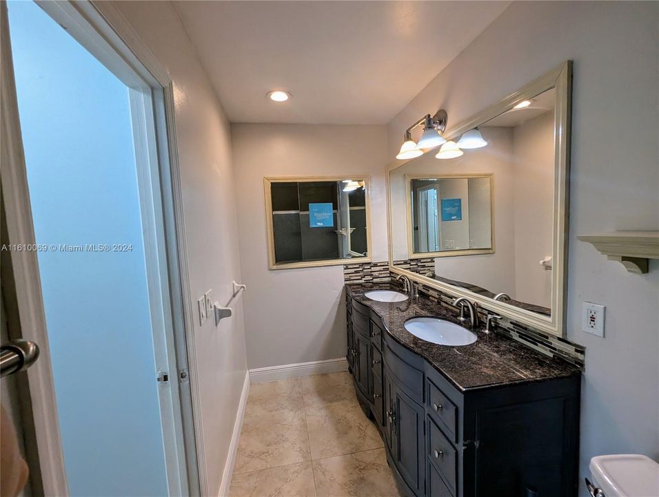 For Rent: $2,800 (2 beds, 2 baths, 1152 Square Feet)