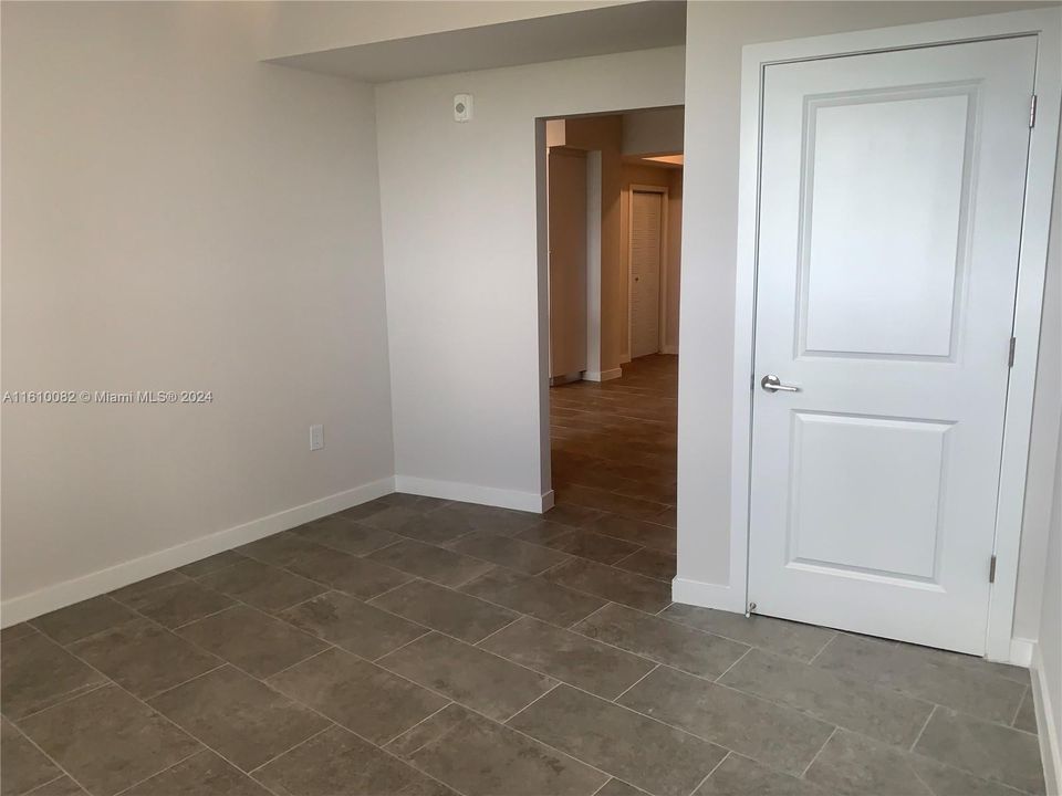 For Rent: $3,942 (2 beds, 2 baths, 1684 Square Feet)