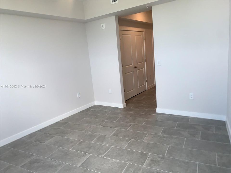 For Rent: $3,942 (2 beds, 2 baths, 1684 Square Feet)