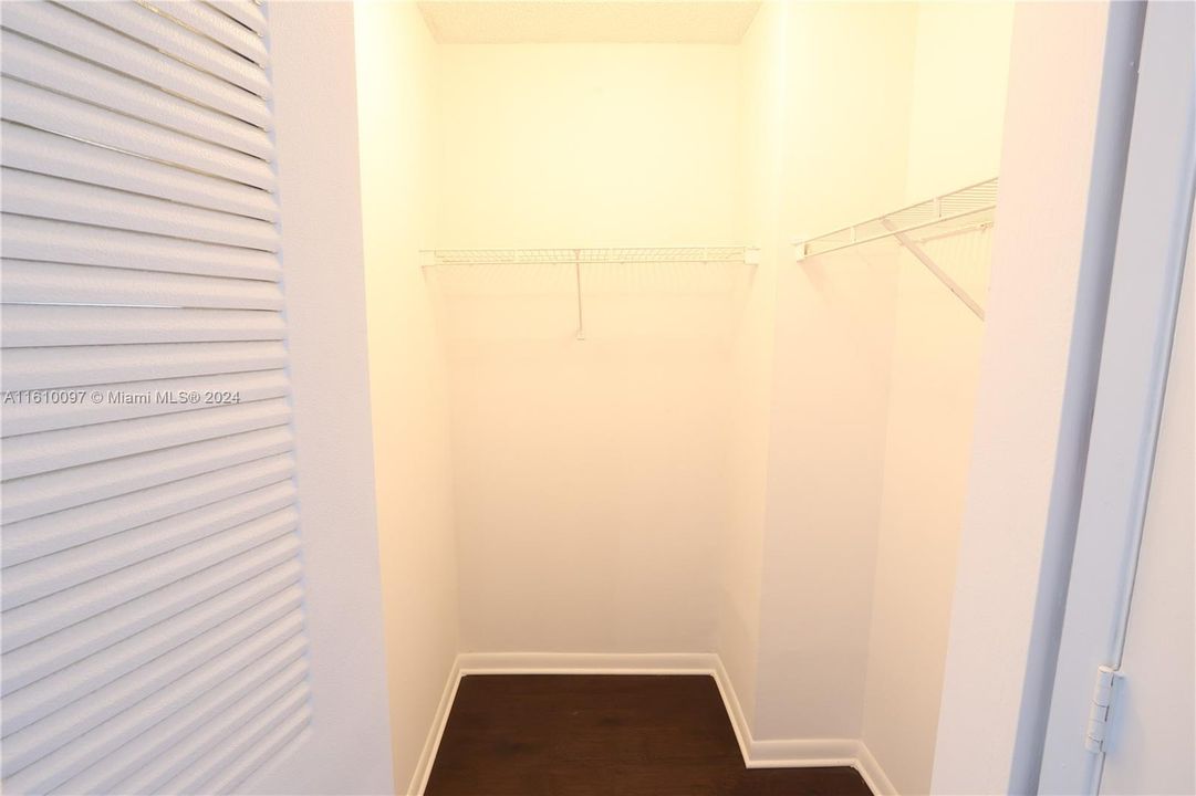 For Rent: $2,650 (2 beds, 2 baths, 1136 Square Feet)