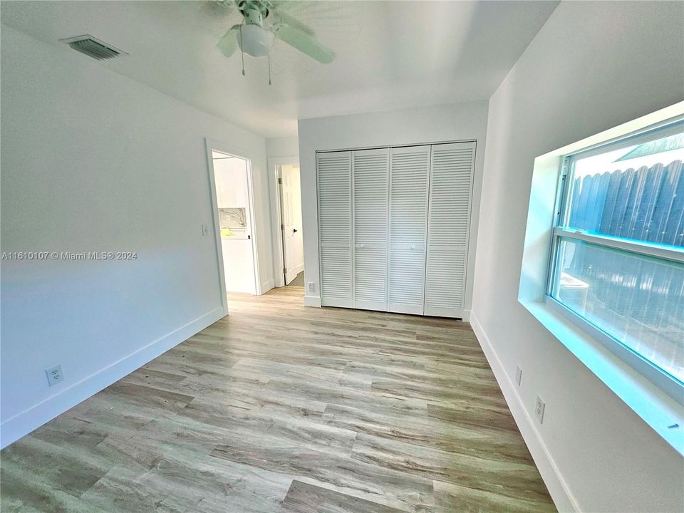 For Rent: $2,300 (2 beds, 1 baths, 2398 Square Feet)