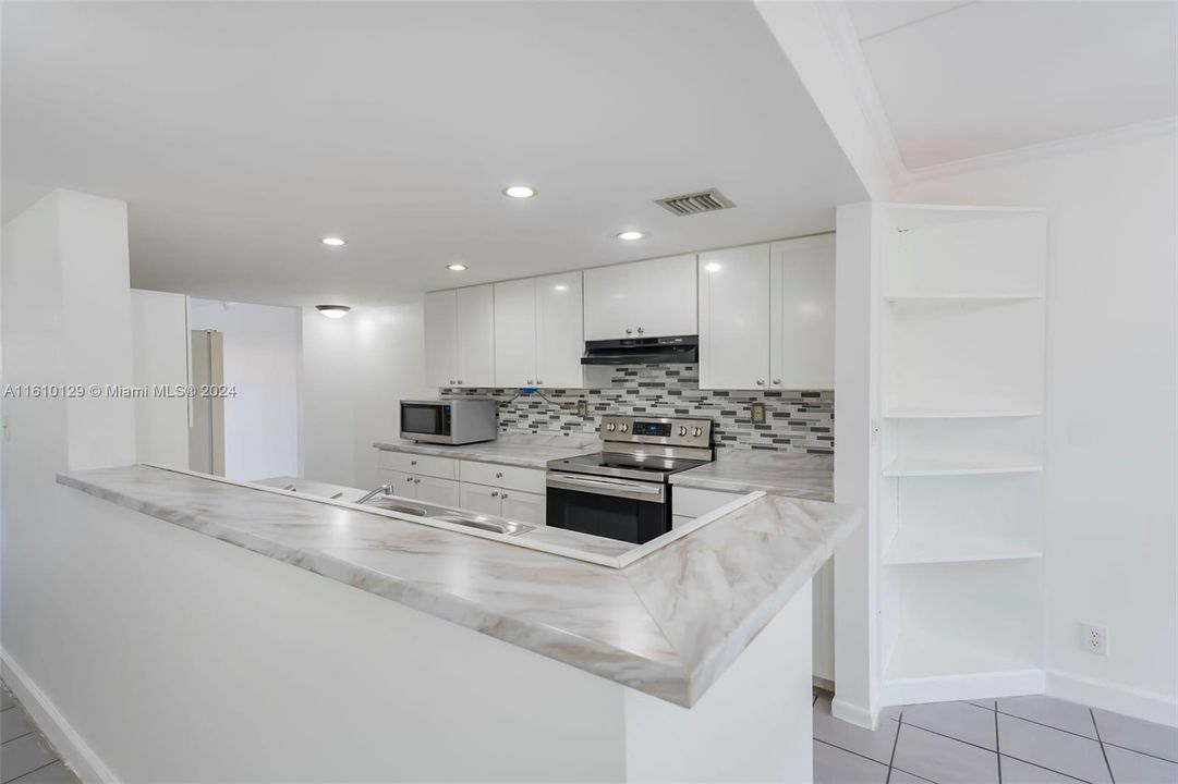 For Sale: $440,000 (3 beds, 2 baths, 1764 Square Feet)