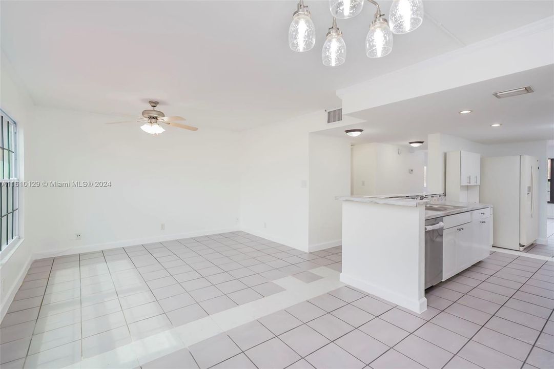 For Sale: $440,000 (3 beds, 2 baths, 1764 Square Feet)