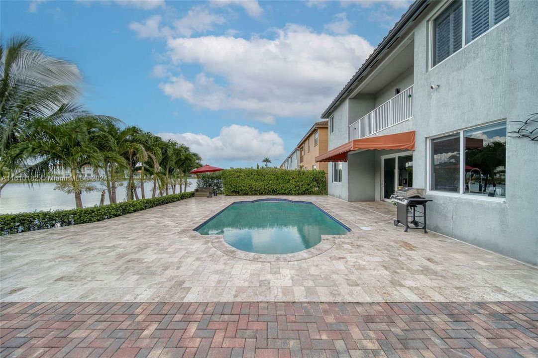 Recently Sold: $1,250,000 (4 beds, 3 baths, 2627 Square Feet)