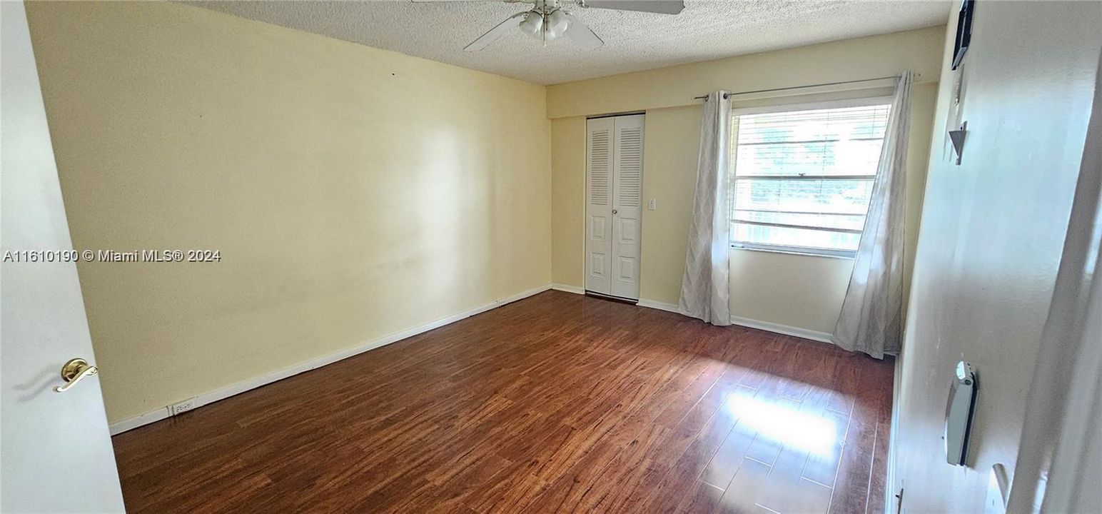 For Rent: $1,900 (2 beds, 2 baths, 1044 Square Feet)