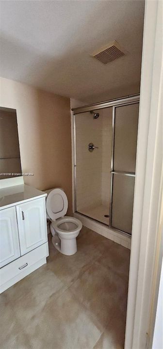 For Rent: $1,900 (2 beds, 2 baths, 1044 Square Feet)