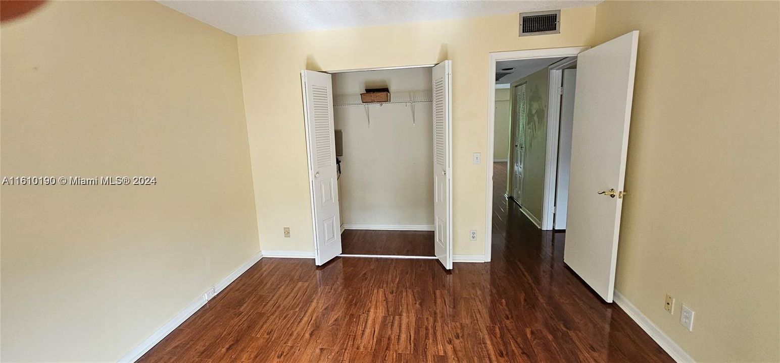 For Rent: $1,900 (2 beds, 2 baths, 1044 Square Feet)