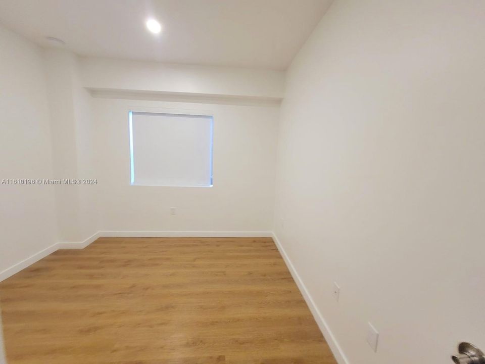 For Rent: $2,500 (2 beds, 2 baths, 18351 Square Feet)