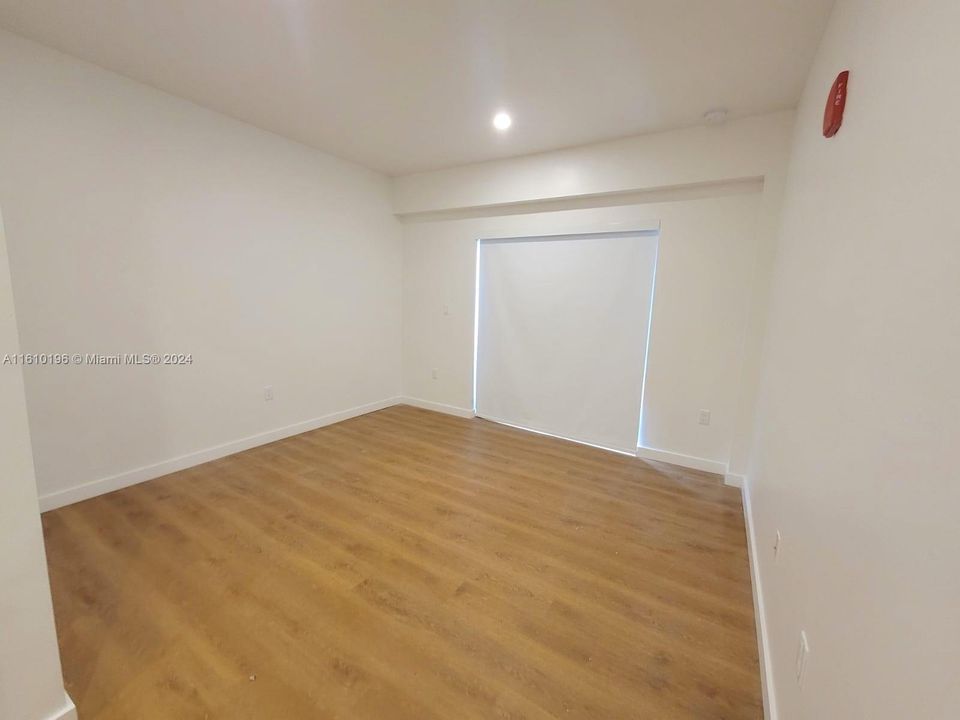 For Rent: $2,500 (2 beds, 2 baths, 18351 Square Feet)