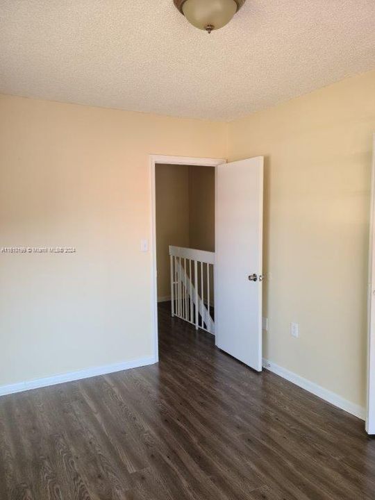 For Rent: $2,500 (2 beds, 1 baths, 828 Square Feet)