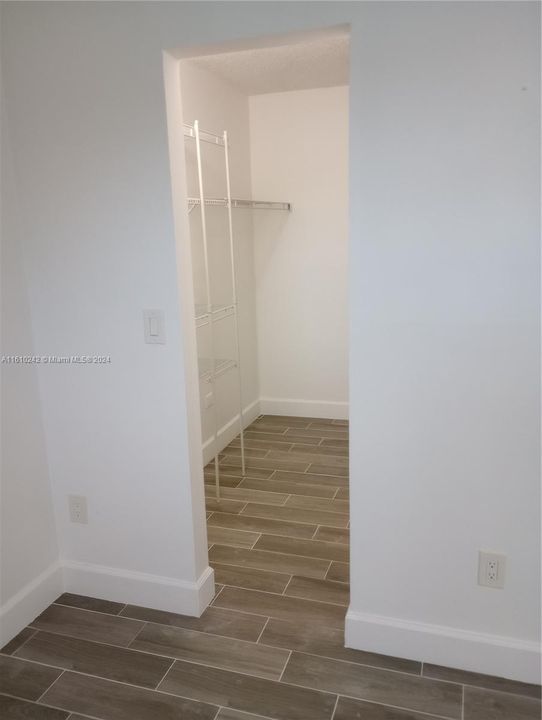 Master Bedroom Walking Closet.