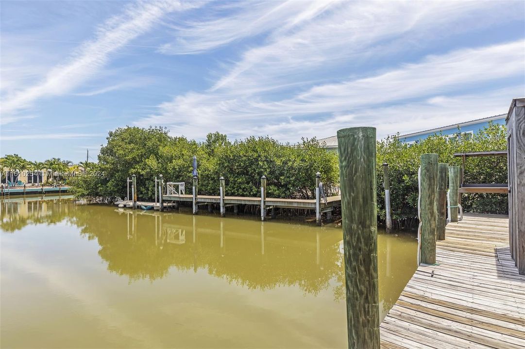 For Sale: $1,898,000 (4 beds, 3 baths, 2222 Square Feet)