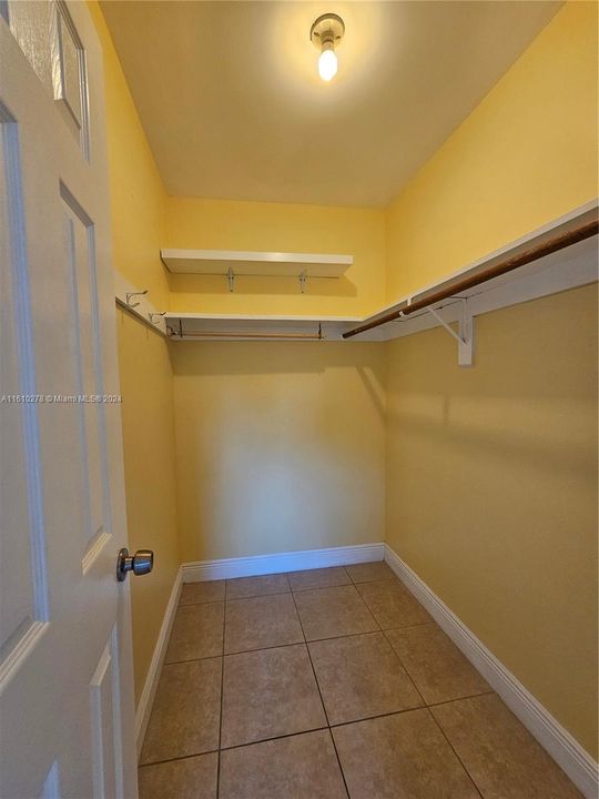 For Rent: $2,600 (2 beds, 2 baths, 1160 Square Feet)