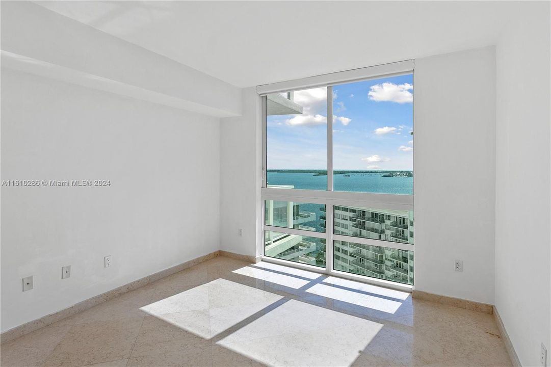 Active With Contract: $4,500 (2 beds, 2 baths, 1298 Square Feet)