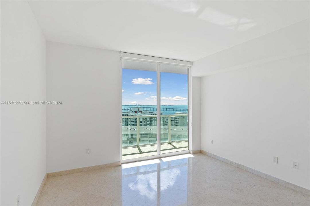 Active With Contract: $4,500 (2 beds, 2 baths, 1298 Square Feet)