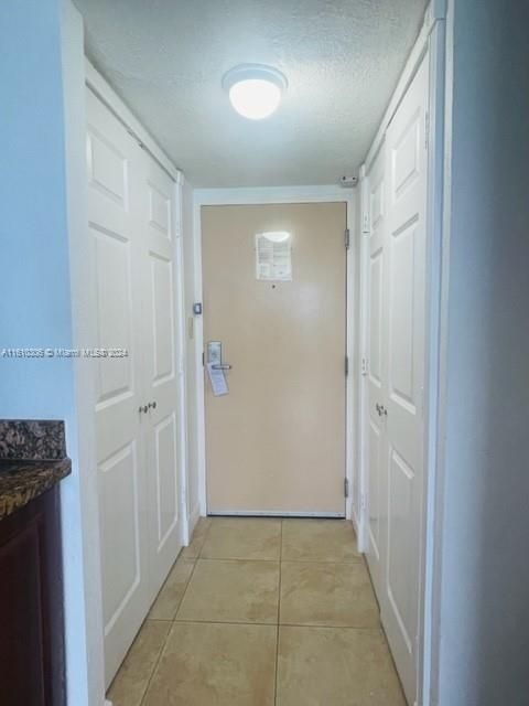 For Sale: $295,000 (0 beds, 1 baths, 360 Square Feet)