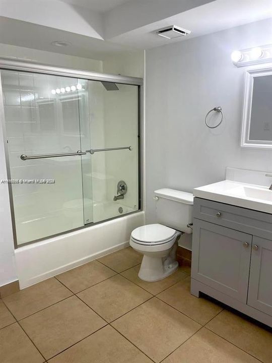 出租: $2,500 (2 贝兹, 2 浴室, 936 平方英尺)
