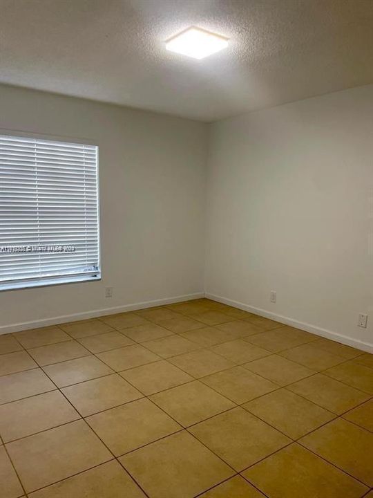 For Rent: $2,500 (2 beds, 2 baths, 936 Square Feet)