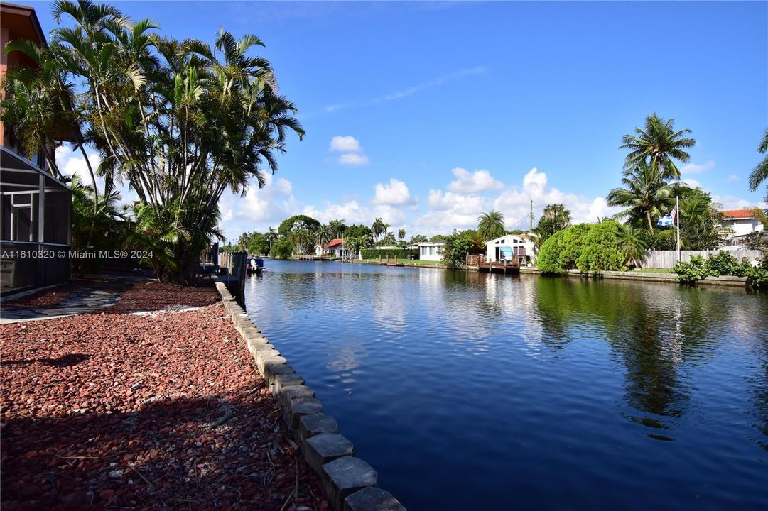 For Sale: $779,000 (3 beds, 2 baths, 1792 Square Feet)