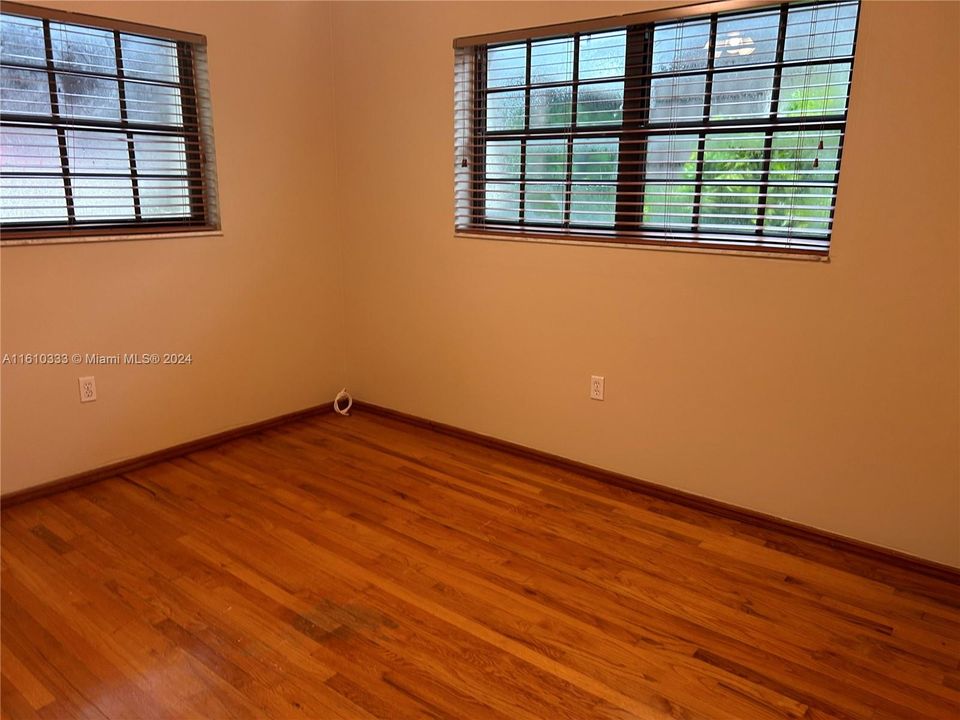 For Rent: $3,750 (2 beds, 2 baths, 1256 Square Feet)