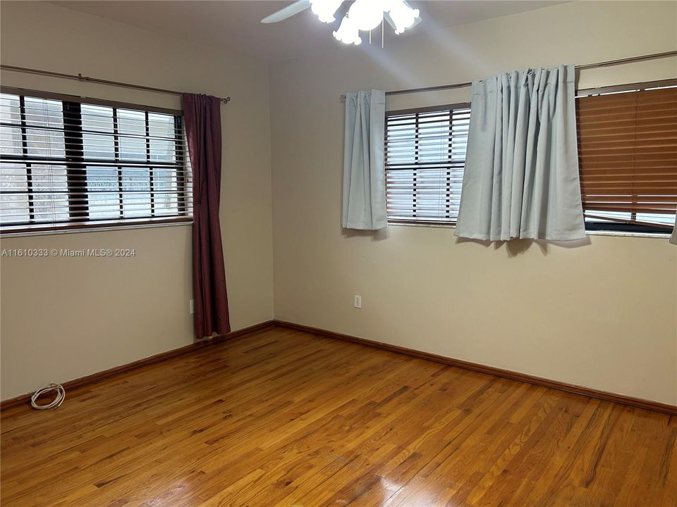 For Rent: $3,750 (2 beds, 2 baths, 1256 Square Feet)