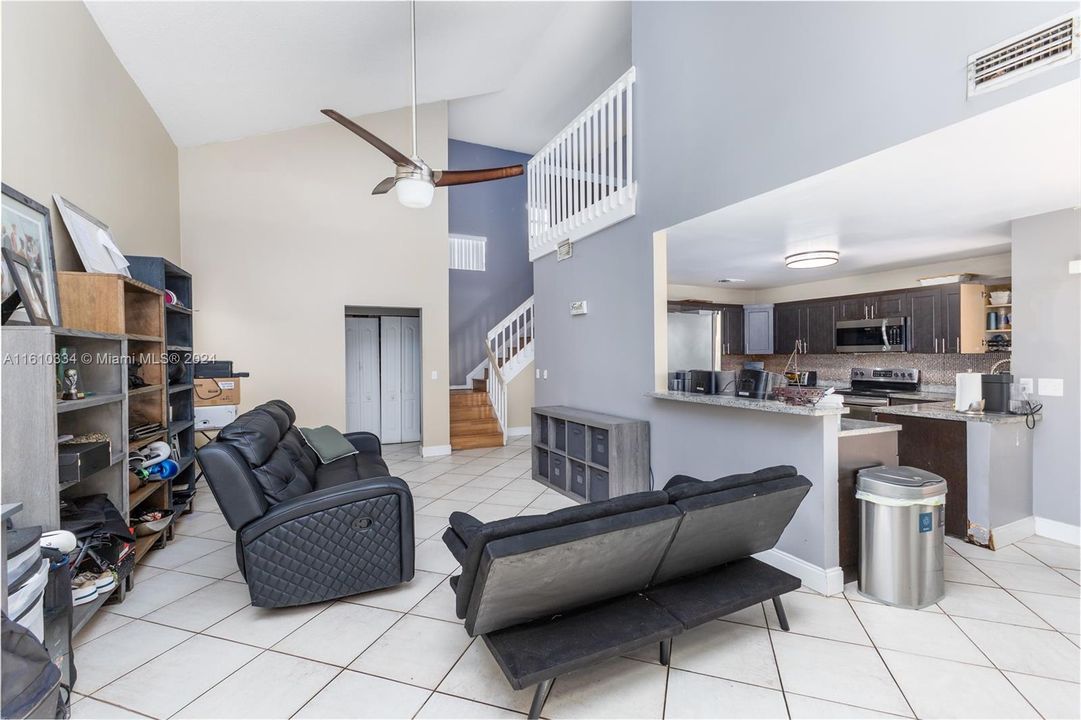 Active With Contract: $700,000 (4 beds, 3 baths, 2839 Square Feet)