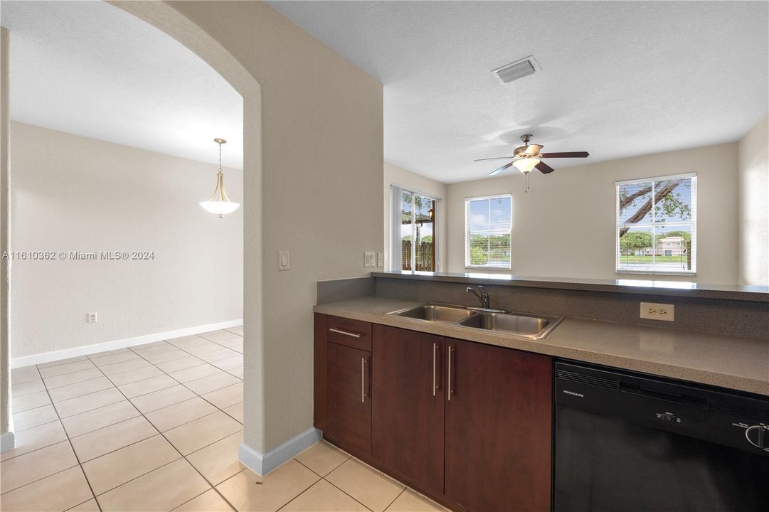 For Sale: $369,900 (3 beds, 2 baths, 1732 Square Feet)