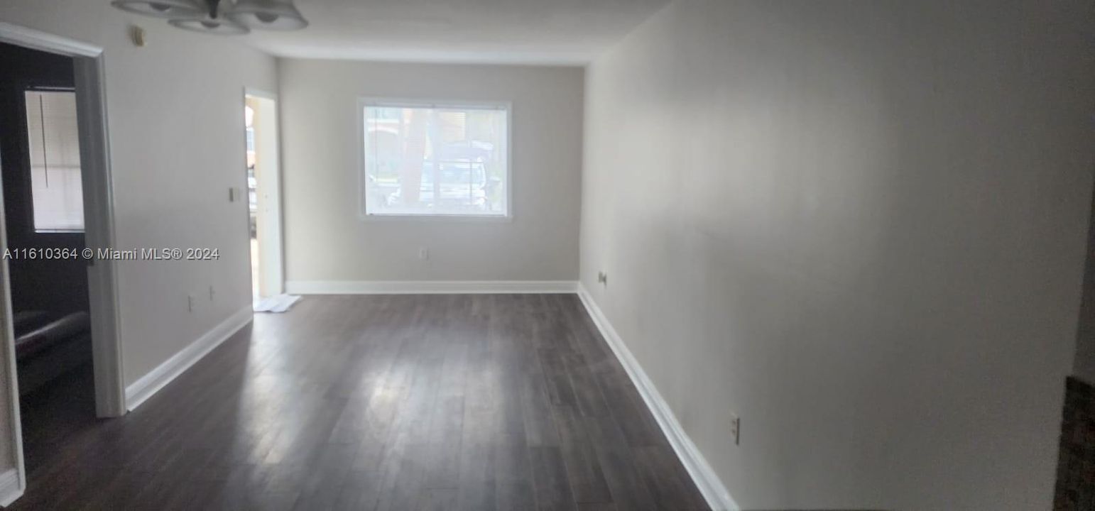 For Rent: $1,900 (2 beds, 2 baths, 822 Square Feet)