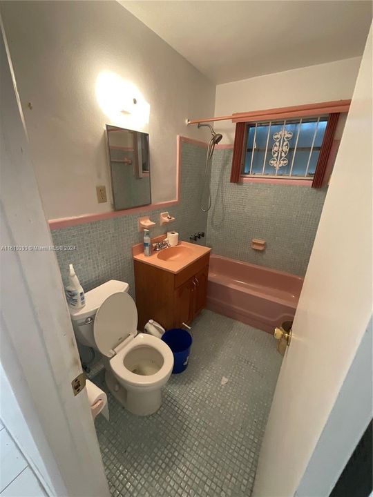待售: $400,000 (3 贝兹, 2 浴室, 1110 平方英尺)