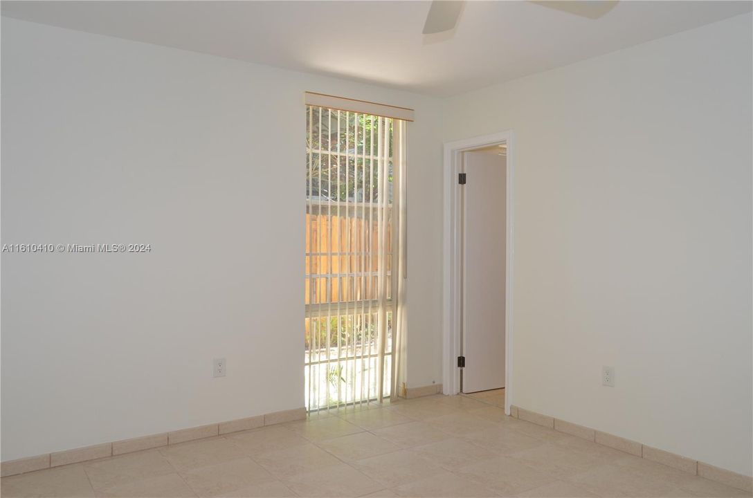 For Rent: $2,900 (2 beds, 2 baths, 1040 Square Feet)