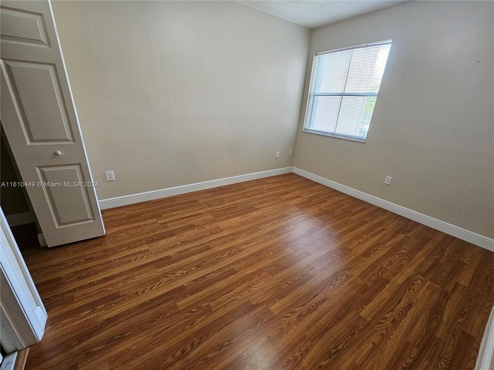 For Rent: $2,600 (2 beds, 2 baths, 1115 Square Feet)