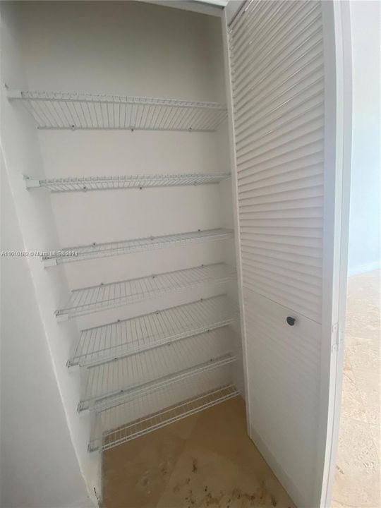 Recently Rented: $2,600 (1 beds, 1 baths, 757 Square Feet)