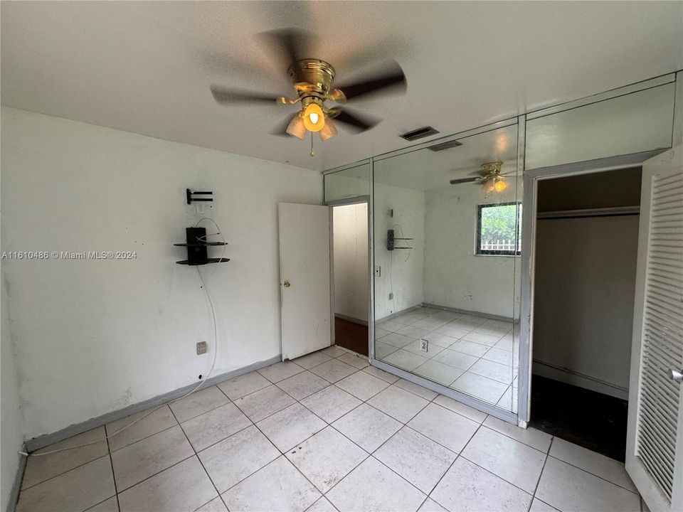 For Rent: $2,500 (3 beds, 2 baths, 1390 Square Feet)