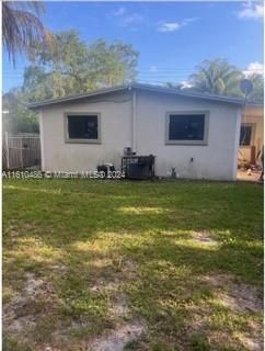 For Rent: $2,500 (3 beds, 2 baths, 1390 Square Feet)