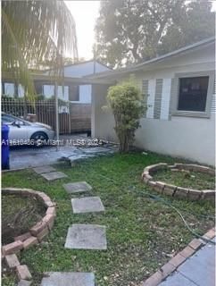 For Rent: $2,500 (3 beds, 2 baths, 1390 Square Feet)