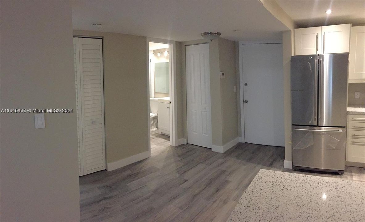 For Rent: $1,780 (1 beds, 1 baths, 675 Square Feet)