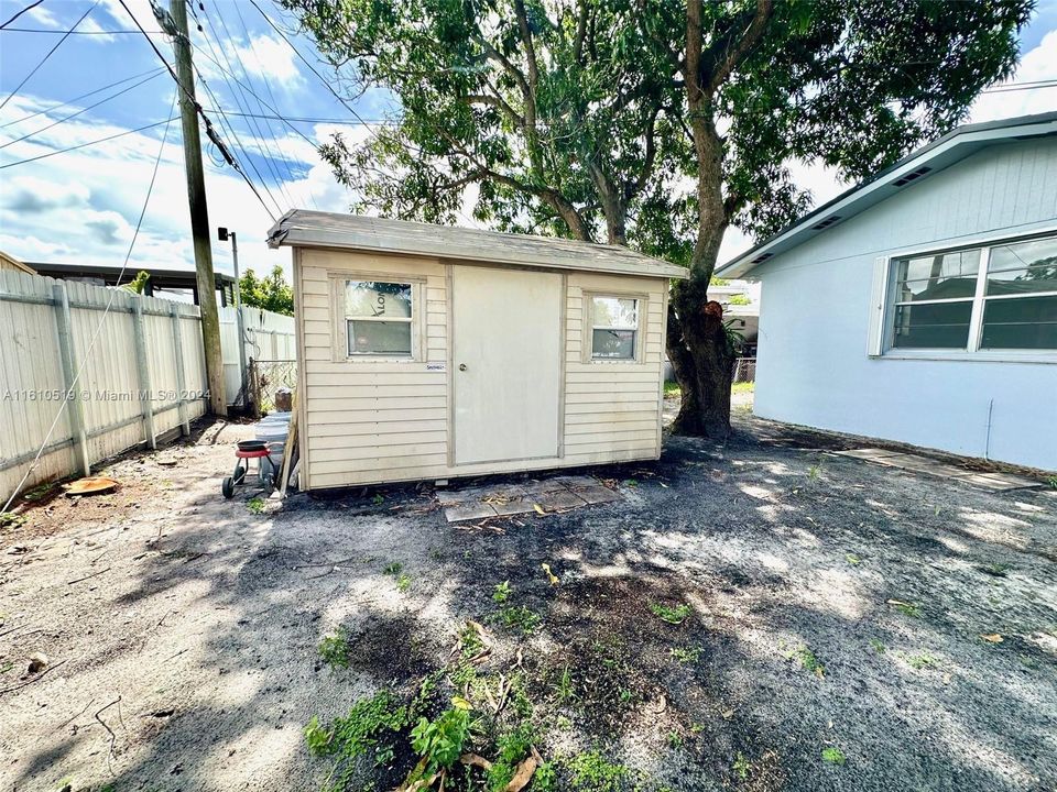 Active With Contract: $595,000 (4 beds, 2 baths, 1701 Square Feet)