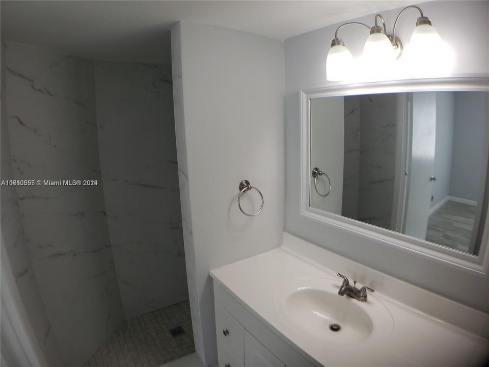 For Rent: $2,100 (2 beds, 2 baths, 770 Square Feet)