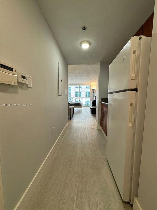 For Sale: $449,000 (0 beds, 1 baths, 425 Square Feet)