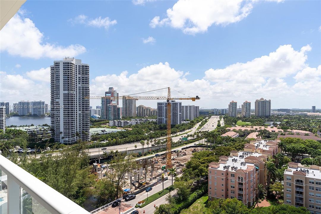 For Sale: $1,800,000 (3 beds, 3 baths, 2360 Square Feet)