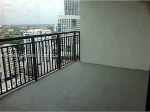 For Sale: $530,000 (1 beds, 1 baths, 945 Square Feet)