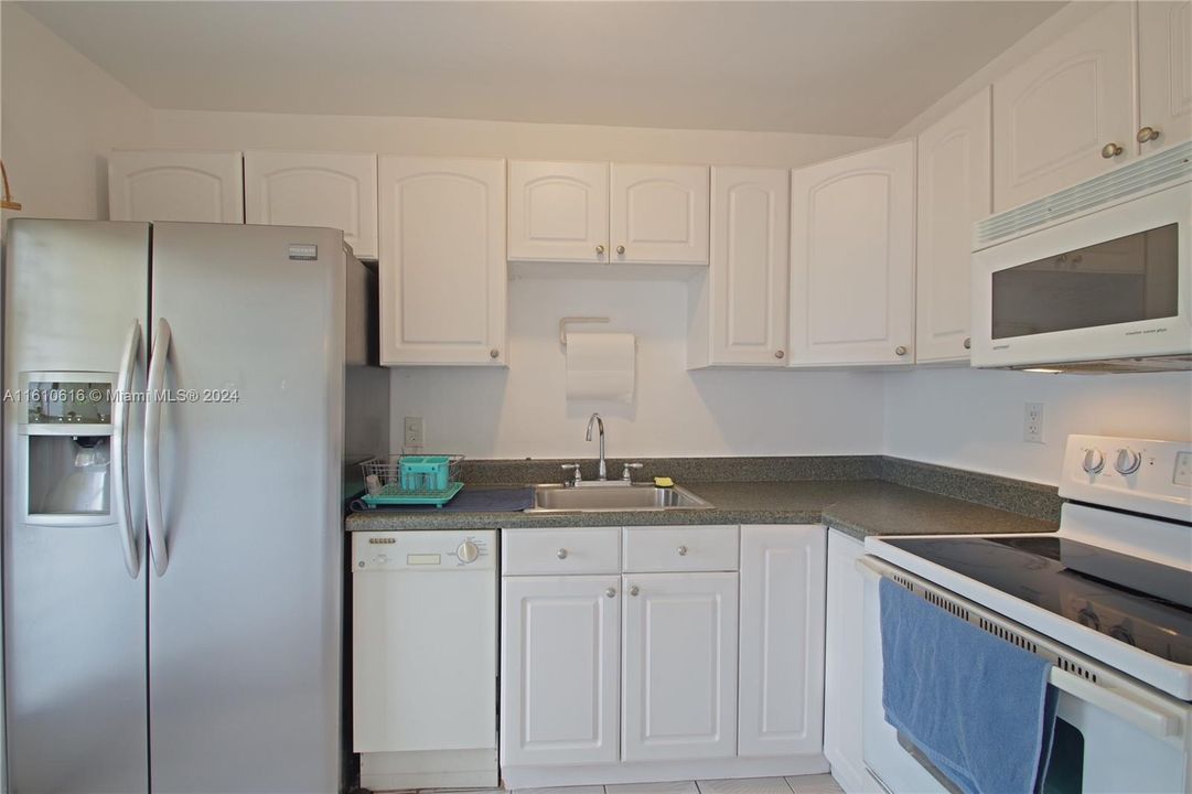 For Rent: $2,600 (2 beds, 2 baths, 0 Square Feet)