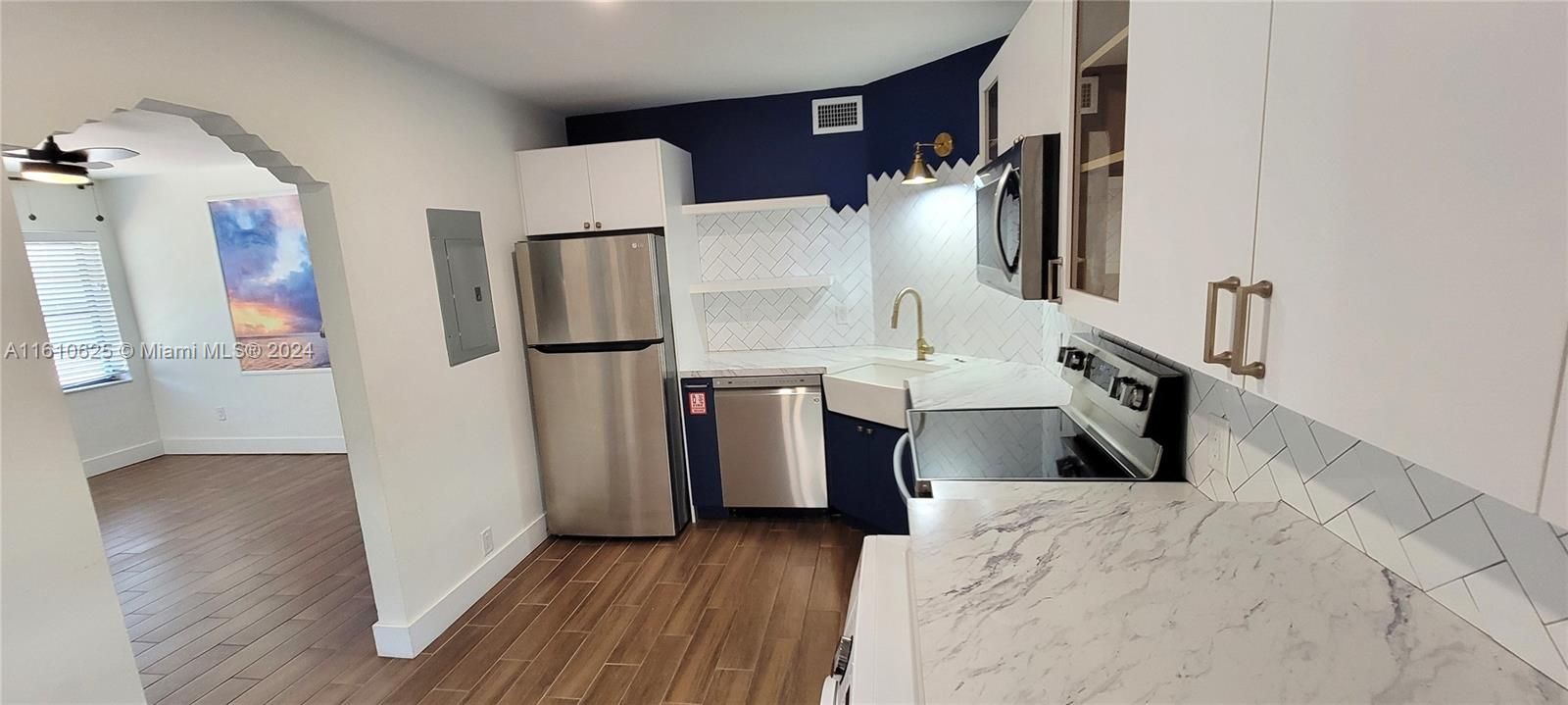 Recently Rented: $2,600 (2 beds, 1 baths, 0 Square Feet)